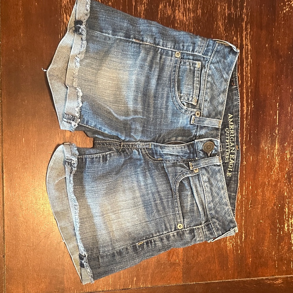 American Eagle Outfitters Women's Faded Blue Jean Shorts